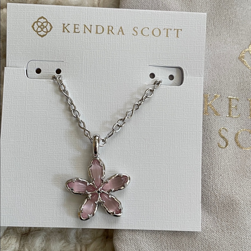 Kendra Scott Kyla Rhodium Pink Cats Eye Flower Pendant Necklace one left